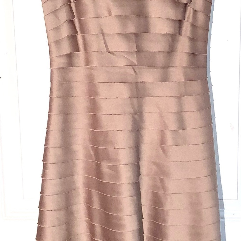 Eliza J New York Bandage Dress Size 4 satiny gold - Picture 7 of 10